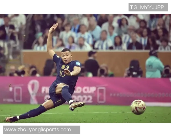 世界杯足球冠军的荣耀与传奇历程探秘与回顾 世界杯足球冠军的荣耀与传奇历程探秘与回顾