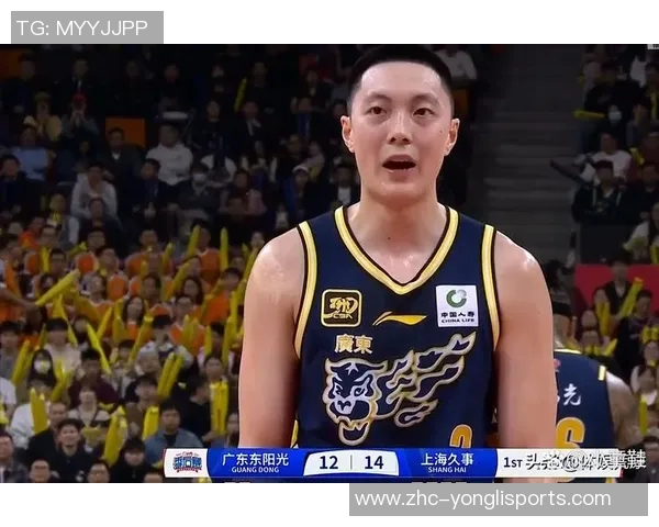 三节高光表现胡明轩复苏贡献12分徐杰6分5助攻展现传球艺术