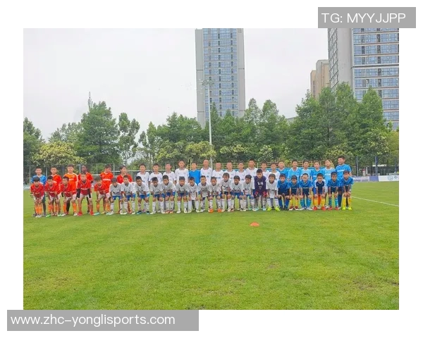 足球边裁的职责与挑战：如何在比赛中保持公正与专业